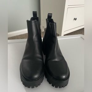 Black Steve Madden boots